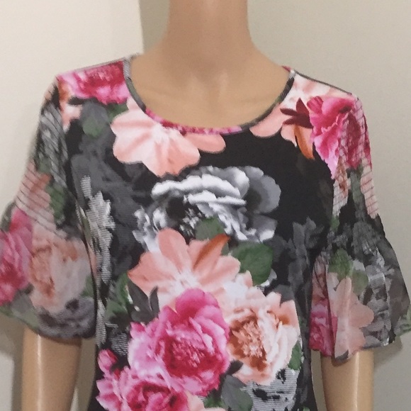 Calvin Klein || Woman’s floral print Blouse size Small - Picture 2 of 6